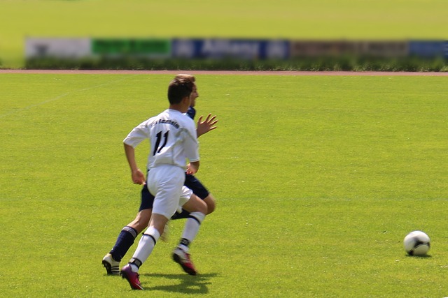 寧波逆轉深圳第三節末打出18-0的高潮 寧鴻宇貢獻19分5籃板 周鵬砍下25分.